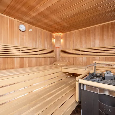 Family Maximilian Дом отдыха *