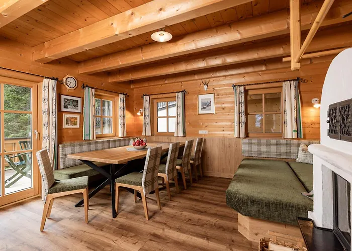 Family Maximilian Tux