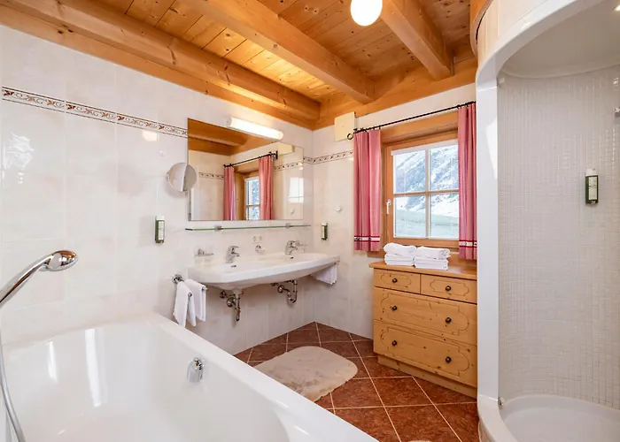 马克西米利安家庭度假屋 度假居 *