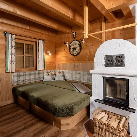 בית נופש Family Maximilian טוקס